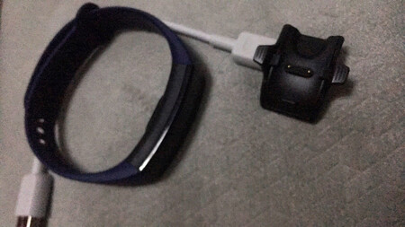 收到了 之前买了一模一样的手环用起来还不错 这次是送朋友的。