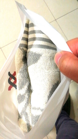 之前买了不同色，挺软挺舒服的