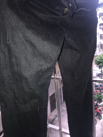 实物图和照片差距很大，商家解释说色差问题，色差大到这地步？完全是两种样式好吗？不要跟我说不满意退货，我买来就是跟你扯皮反复退货的吗？抱歉没那个精力，大家自己看实物图，完全是一种颜色，而不是图上的灰白色?黑色搭配，实物图只有黑色一种色，这不是色差，色差到白色的都没了？