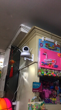 小店里装个这东西还挺好的，谢谢客服耐心的帮助我把这都连接手机上实在是太方便好了。