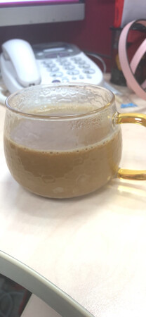 看起来很好看，特别是泡茶，颜色很美，喝咖啡大小也合适。