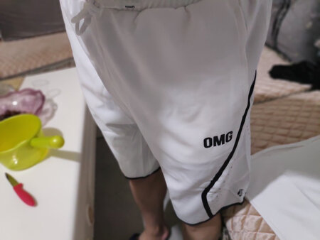 1、面料很惊喜，这个价位买的很有垂感，裤型修腿长，客服很耐心的给我说码数问题，谢谢，很满意2、老板态度好，发货快，物流快，最重要的是质量很好，包装严实，谢谢送的袜子，码数正，穿着腰部大小正合适，裤脚有点长了，估计穿高跟鞋会刚好3、裤子质量很好，衣服很厚实.垂顺感很棒，裤型很不错,尺码正好，面料也不错，穿上很漂亮，摸着也很舒服适合春秋冬。没有线头，拉链好拉结实，非常棒的一条裤子。4、裤子质量很好，面料手感好，很垂，显瘦，上身作用好。很满意。5、超级喜欢的裤子，做工精致上身舒服还显瘦，同事们都说我买的很超值6、质量好，比实体店一百多的不会差，发货快，真心卖衣，感谢商家卖好裤子。7、裤子质量很好，穿起来很修身，上班穿起来靓靓的很舒服!8、超级超级划算，质量很好，一连买了两条，速度还很快，搭衣服，绝对推荐9、宝贝收到了，质量很好，摸起来很舒服，很不错的一条裤子哦，值得购买!10、裤型很好看，我选的是薄款，面料很垂，穿着大小刚好，做工也很细质，5星好评，发货也很快下次还来11、质量很好，非常的合身，料子不错下次再来12、质量很好，不褪色，客服帮我推荐的尺码，很合适，非常开心13