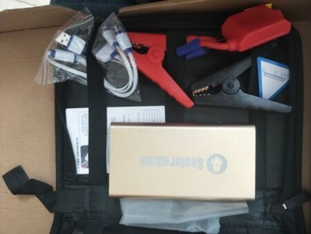 车子买了4年多了，之前买过一个其他品牌的同类产品，
由于使用不当，半年没碰过，结果馈电了。一直想重新
买一个，关注一段时间这款了，正好这次活动，看到价
格合适，值得入手，直接购买了。线材很实在，大气。
这次必须经常要用用了。平时就一个月当一次充电宝，
急需的时候直接使用。质量真心好。