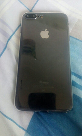 之前在你们家买的iPhone XS Max，被小孩玩坏了，就买了一个新的iPhone7 Plus，东西非常好，和想象中的一模一样最大的瑕疵就是手机正面的麦克风，那里是空的，总体来说还不错?