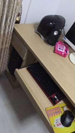 现在用着还可以吧，加显卡的话另外买一个机箱散热风扇会好一点。