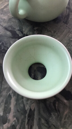 质量太差，用了两天就开裂了