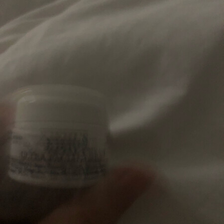 7ml用的好快呀 用着还行吧 这是清爽型的吗 怎么感觉保湿效果不太好呢 我里面滴了2滴精油还行吧