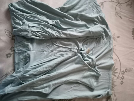 裙子舒服，弹性好，前几年拍过一件