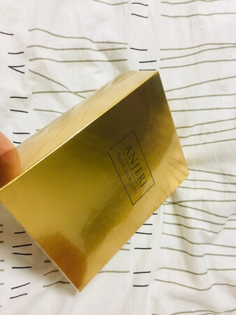 产品质感：还行
使用感受：还行
适合肤质：普遍
补水效果：还行
贴合效果：还行