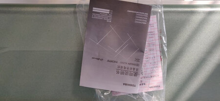 外观简洁大方，运行速度不错，尺寸大小合适4
m左右的客厅。