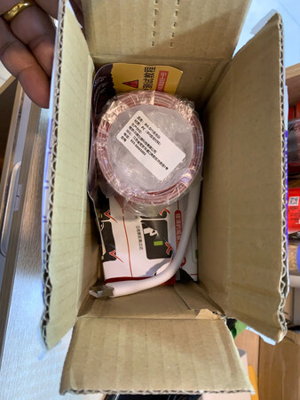 第二次购买！因为质量好！反光性能強……！虽然开始觉得价格有点贵，但是收到货使用的那一刻完全觉得选择是物有所值……谢谢商价的用心，还送了小礼物。