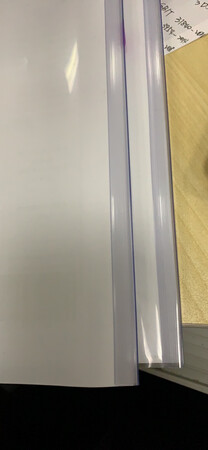 文件夹挺好的，一分钱一分货，稍微有点薄，但是夹的页数少还是很OK的