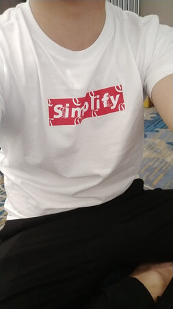 衣服挺好的，非常的合身哦，下次还可以购买的，