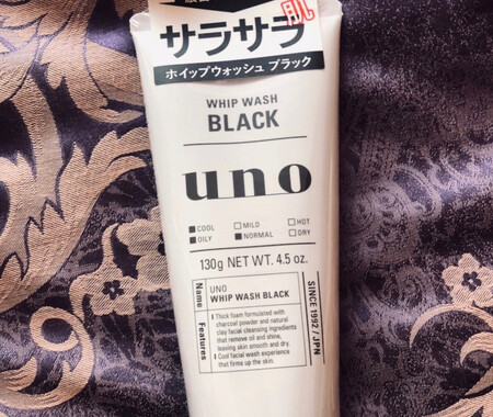 适合肤质：中性 油皮
控油保湿：油皮的克星