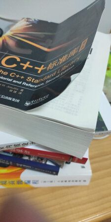 就这样压着折包装送来的 速度是很快 但是包装也得在意用心些吧