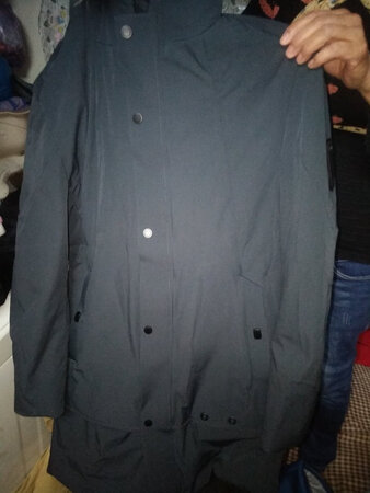 照片拍的匆忙，衣服是真的好。暖和。舒服。很好的一次购物体验。一次买了两件给我发了俩快递，害我跑了两次