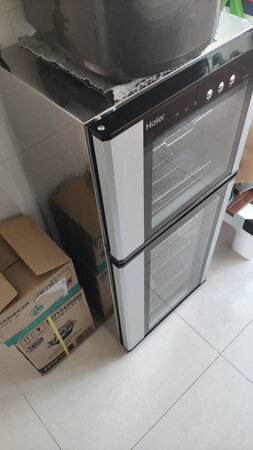 外观好看。消毒效果也不错。没什么噪音。晚上消毒一次，避免餐具落灰尘。很棒！