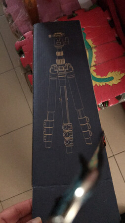 外形外观：大气
防抖效果：应该还可以，还没有使用
操作难易：容易，方便使用