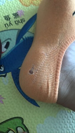 打开之后穿上以后竟然是坏的，也是无语了