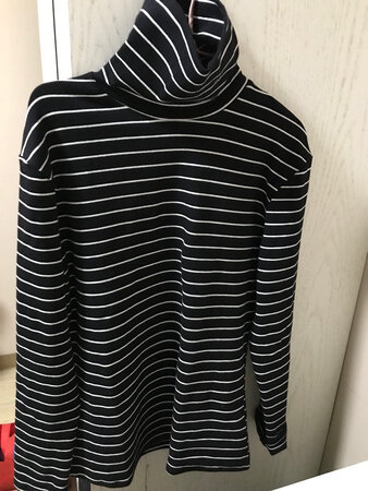 保暖厚实，穿着舒服亲肤，不错的一款衣服，秋冬必备。