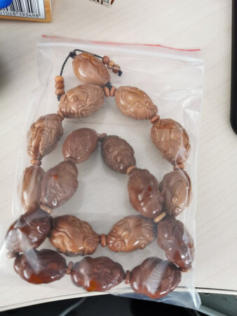 感觉不错，呵呵，买来玩玩，赠送的油和刷子挺好，抹完油封存了，