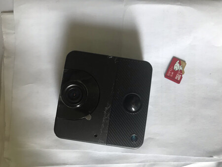 不好。拍的视频一段一段的，没有连续的一个文件。而且经常手机连不上，也下载不了。