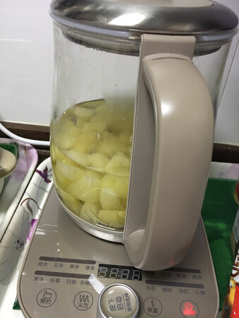 就用好小熊这牌子的东西了，好用，质量好，设计风格也非常合心意，发货速度很快，送货上门！
