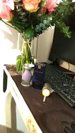 产品包装：挺不错的产品，保湿效果挺好的