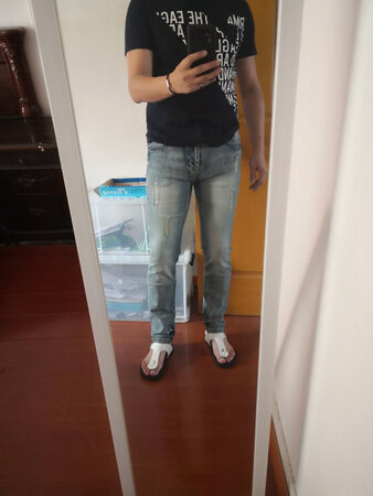 很合身，裤型好，有弹性，穿着很舒适，这个牌子买了好几条了，值得推荐！