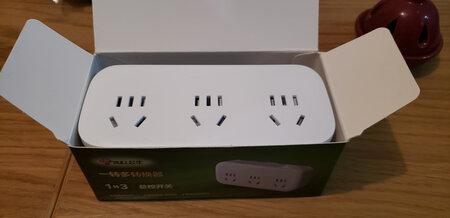 外形外观：外观简约。
安全性能：实用
产品质感：不毛糙