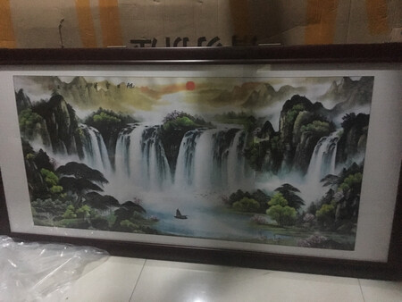 画一收到非常漂亮，红遍装饰更是高大上
