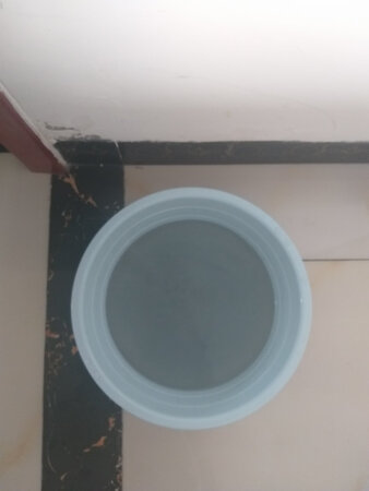 又贵，还不好，清水洗了好几次，脱色脱毛，不好。下次别买他家的货。