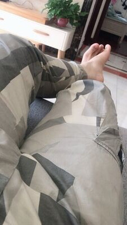 面料感觉很舒服，大小刚刚合适，透气，而且百搭，很开心一次购物