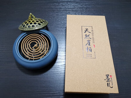 墨凡的香品一直都是精品，特别再买这款崖柏，味道特别纯良。