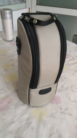 佳能100~400的变焦镜头真不错，用了几回，感觉超好，值得拥有，物流也超给力，快！谢谢快递的小哥们！大夏天的真是不容易！谢谢！谢谢了！！！