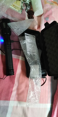 手电筒质量不错，包装盒也挺精致的！