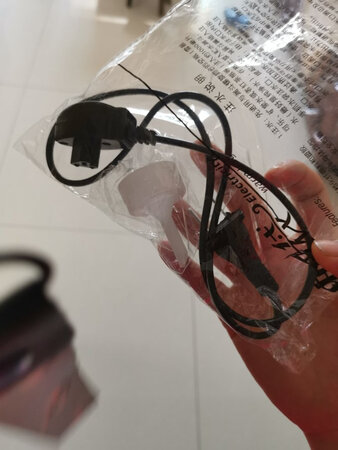 1.不是防爆款。2，居然还要自己注水。差评差评差评。商家要我换货，态度还是好的，换货就算了吧，国庆不在家。难得麻烦了