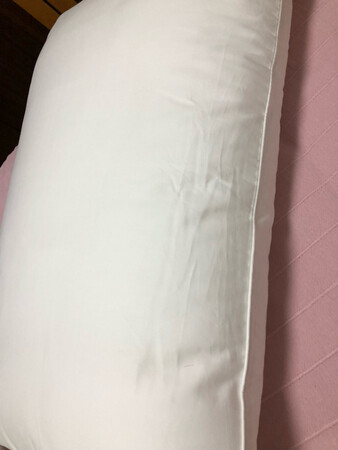 第二次购买了，但是枕头比上次买的矮了很多。不是很满意。枕头的舒适度仍然很好。