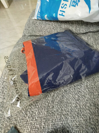 好看，美丽，质量也很好！以后有机会还会再来买的