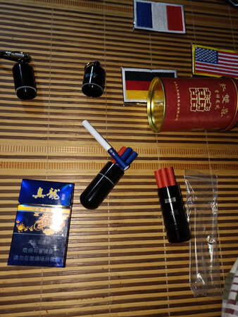 小巧玲珑，装烟方便。又可防雨水！铝合金材料，轻便易携！一口气买了两个。值得拥有！赞物流，赞快递小哥
