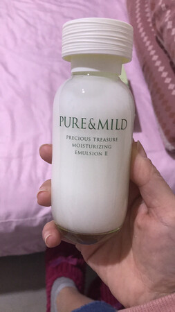 一直在京东买日用化妆品、特别满意、这个牌子的用了好几年了、好用又实惠