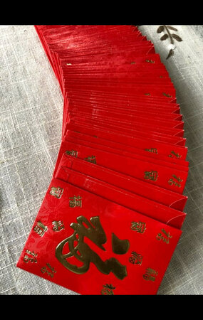 青苇 红包 迷你小号 利是封购物卡银行卡套 乔迁满月结婚，采用硬纸材质，不易变形，一百元对折可以放入，色彩艳丽，性价比高，值得购买。