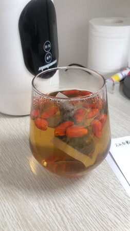 很快喔，物流最给力，东西也很好，看着就有品质，很不错，开心哦