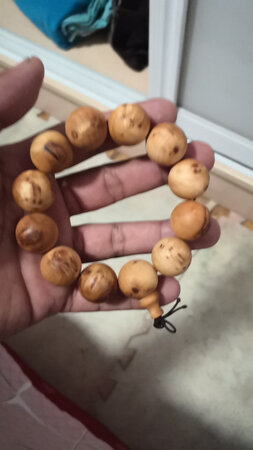 味道不错，挺好的，还有小赠品，主要价格还实惠