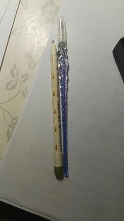 整体还好，送人用的，就是这快递太暴力了，想要的就是这个盒子，不想再包装了，谁知道成这样了?