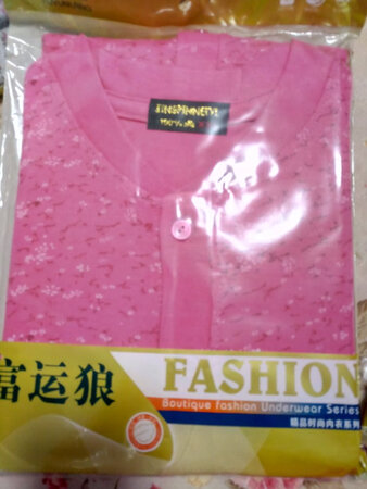 质量很好，一下买了三件，物美价廉！比较满意的一次购物。