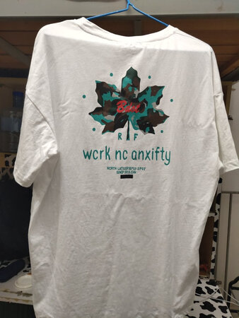 衣服很舒服物流也挺快，冲冲冲