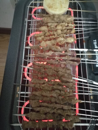 挺好用的，但是味道比碳烤还是差很多，冬天在室内很方便。
