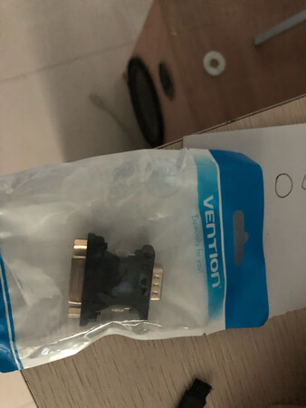 我是想主机的VGA接出来到显示器的数字接口，但接上后无法显示，钱不多，就不退了