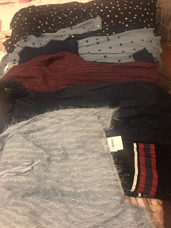 买了6件，好便宜啊～而且每件都没有瑕疵以及都和图片上一样！下次还会回购的！